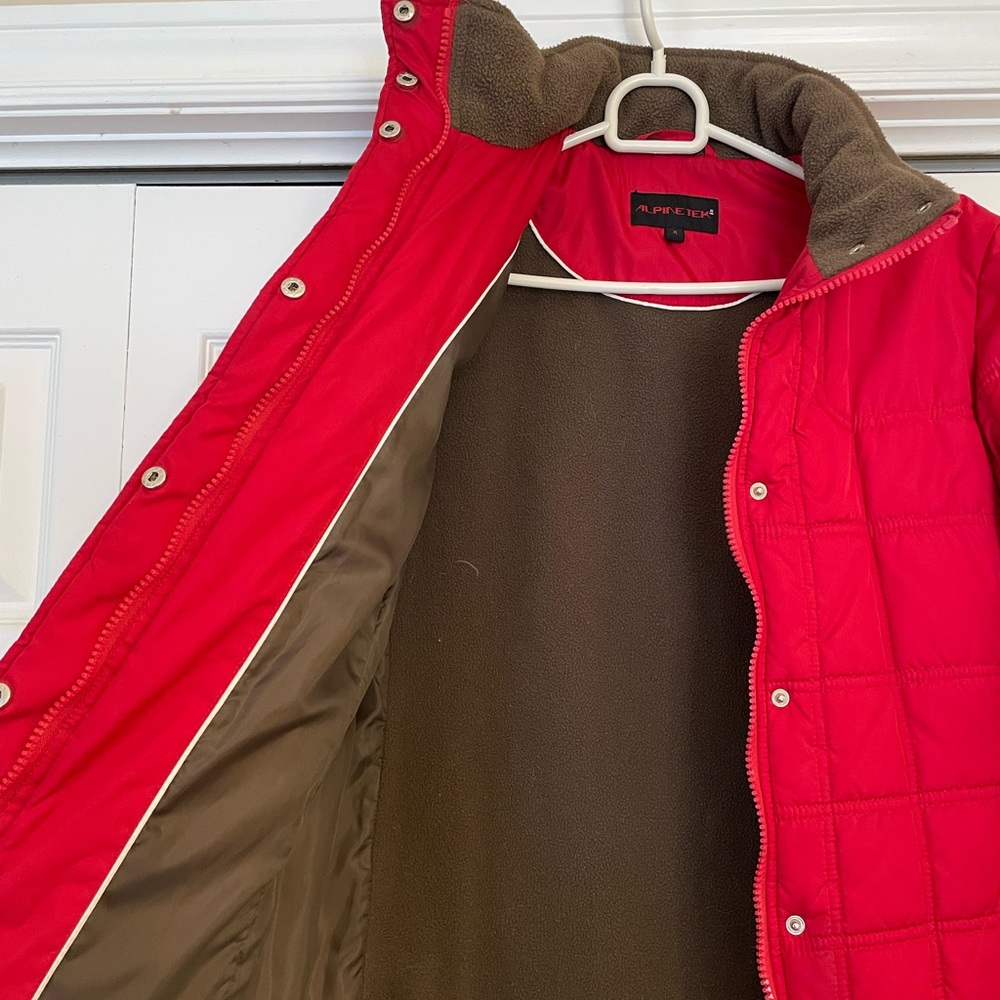 Alpine Red Quilted Jacket - Picture 3 of 4